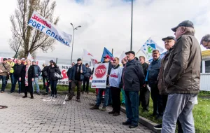 Protest portowców tym razem przed OT Port Gdynia