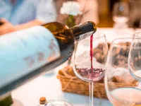 Jak smakuje wino z 2019 roku? Beaujolais nouveau w Trójmieście