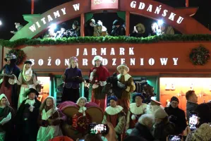 Tłumy na otwarciu Jarmarku Bożonarodzeniowego w Gdańsku