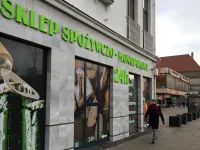 Duży napis na sklepie w centrum Gdańska będzie musiał zniknąć
