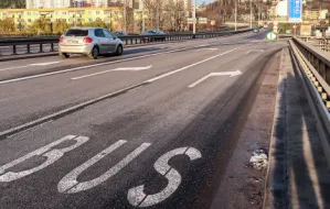 Gdynia: będzie lepsze oznakowanie buspasa na estakadzie