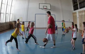 Akademia Koszykówki zmienia najmłodszych