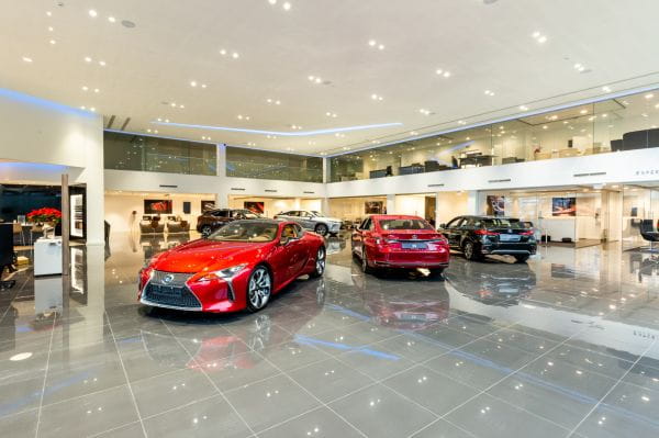 Nowy salon Lexusa oficjalnie otwarty. To największy obiekt