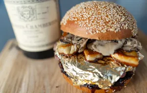Gastrobanda: noworoczny burger z płatkami złota