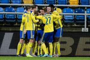 Arka Gdynia. Jarosław Kotas: Odciąć pijawki od klubu