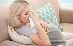 Przeziębienie w ciąży - jak i czym się leczyć?