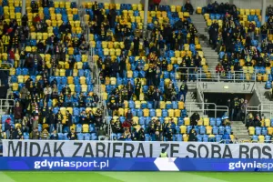 Arka Gdynia zapłaci 20 tys. zł, ale kara dla kibiców uchylona