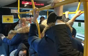 Pasażerowie żalą się na tłok w gdańskich autobusach