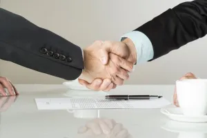 Podpisanie umowy z nowym pracodawcą w trakcie wypowiedzenia