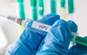 Brakuje szczepionek przeciwko HPV. Gdański program wciąż nie ruszył