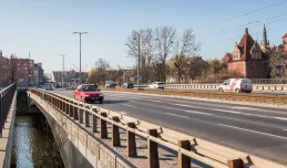 Podwale Przedmiejskie: przygotowania do remontu mostu nad Motławą