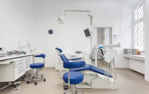 Dentyści chcą pracować, ale nie mogą. "Brakuje sprzętu"