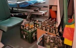 Prawie 900 litrów nielegalnego alkoholu pomoże szpitalom i straży pożarnej