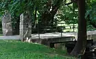 Mostek nad potokiem w parku Oliwskim do remontu