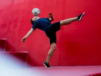 Łukasz Chwieduk - Ronaldinho z Gdyni. Trikami podbija świat