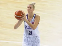 Laura Miskiniene nową koszykarką Arki Gdynia. Marie Gulich odchodzi