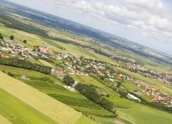 Mieszkania tanieją, inwestycji przybywa