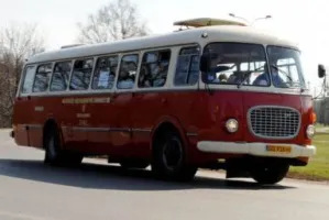 Zerwij ulotkę z przystanku i korzystaj z miejskiego transportu
