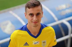 Arka Gdynia pozyskała pomocnika. Juliusz Letniowski wypożyczony z Lecha Poznań