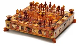 Muzeum Gdańska kupiło 330-letnie bursztynowe szachy za ok. 2,4 mln zł