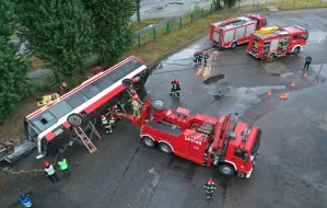 Widowiskowe ćwiczenia strażaków w Gdańsku