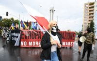 Marsz nacjonalistów i kontrmanifestacja w centrum Gdańska