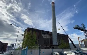 Komin stoczniowej elektrociepłowni w Gdyni do rozbiórki