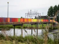 Znika kolorowa instalacja nad Opływem Motławy