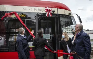 Prof. Podhajska została patronką tramwaju