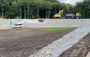 Nowe zbiorniki retencyjne i drogi na Dąbrowie