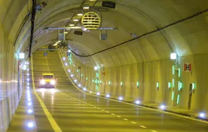 Pijany jechał 148 km/h w tunelu pod Martwą Wisłą