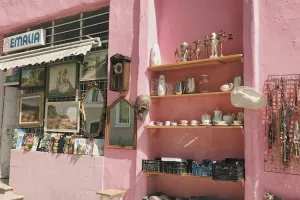 Różowa ściana na Wajdeloty: najbardziej instagramowe miejsce we Wrzeszczu