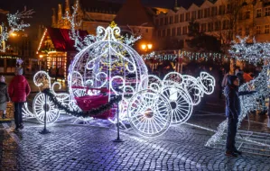 Świąteczne iluminacje rozbłysły w Gdańsku i Gdyni