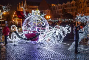 Świąteczne iluminacje rozbłysły w Gdańsku i Gdyni