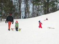 Śnieg pomógł odkryć dzieci w dorosłych