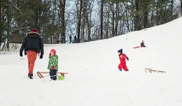 Śnieg pomógł odkryć dzieci w dorosłych