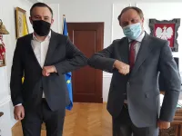 Tomasz Augustyniak zajmie się szczepieniami i szpitalami w Urzędzie Marszałkowskim