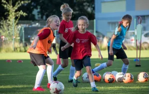 Nabory dziewczynek do szkółek piłkarskich w Trójmieście