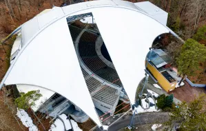 Ponad 700 tys. zł za naprawę dachu Opery Leśnej