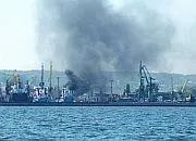Słup dymu nad Gdynią: pożar na statku