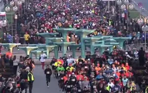 Prawie 2 tys. biegaczy ukończyło Bieg Niepodległości w Gdyni