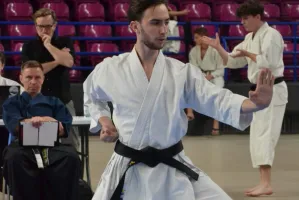 Mateusz Prondziński i Julia Daniszewska. Trójmiejskie medale w dwóch stylach karate