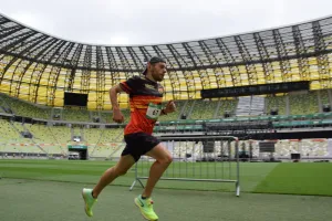 Polsat Plus Arena opanowana przez biegaczy. Szczykutowicz najszybszy w #RUNGDN