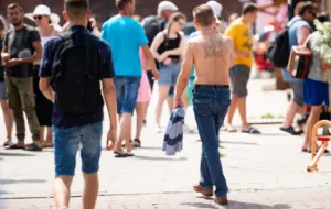 "Gdański savoir-vivre" dla turystów, czyli 10 zasad dobrego zachowania na wakacjach