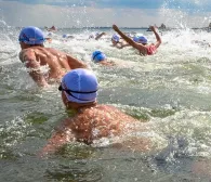 Sportowe lato. Zaczęli pływacy, skończyli siatkarze plażowi. Najstarsi 71-latkowie