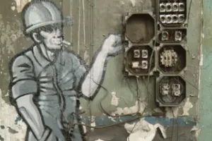 Historia malowania ścian. Jak powstawało graffiti  nad Wisłą?