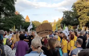 Przeciwnicy "Lex TVN" protestują w Gdańsku