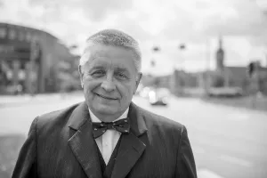 Zmarł prof. Andrzej Ceynowa, były rektor UG