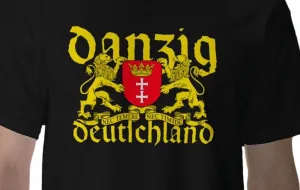 Kontrowersyjne koszulki "niemieckiego" Gdańska