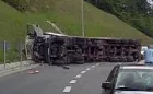 Ciężarówka zablokowała Trasę Kwiatkowskiego